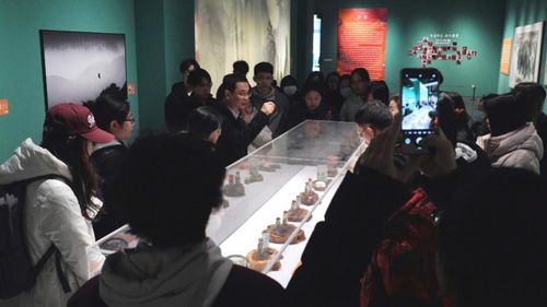 人文艺旅启新程 三院联合举办“百青艺象·时代华章”作品观展暨文化艺术交流活动